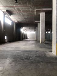 Gul Way (D22), Warehouse #437779981